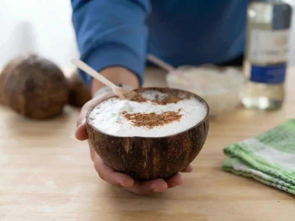 Cómo preparar la receta tradicional de ambrosia boliviana paso a paso desde el ordeño de la vaca